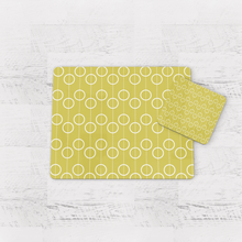 Load image into Gallery viewer, Yellow Retro Geometric Circles Placemats, Set of 4 or Set of 6.
